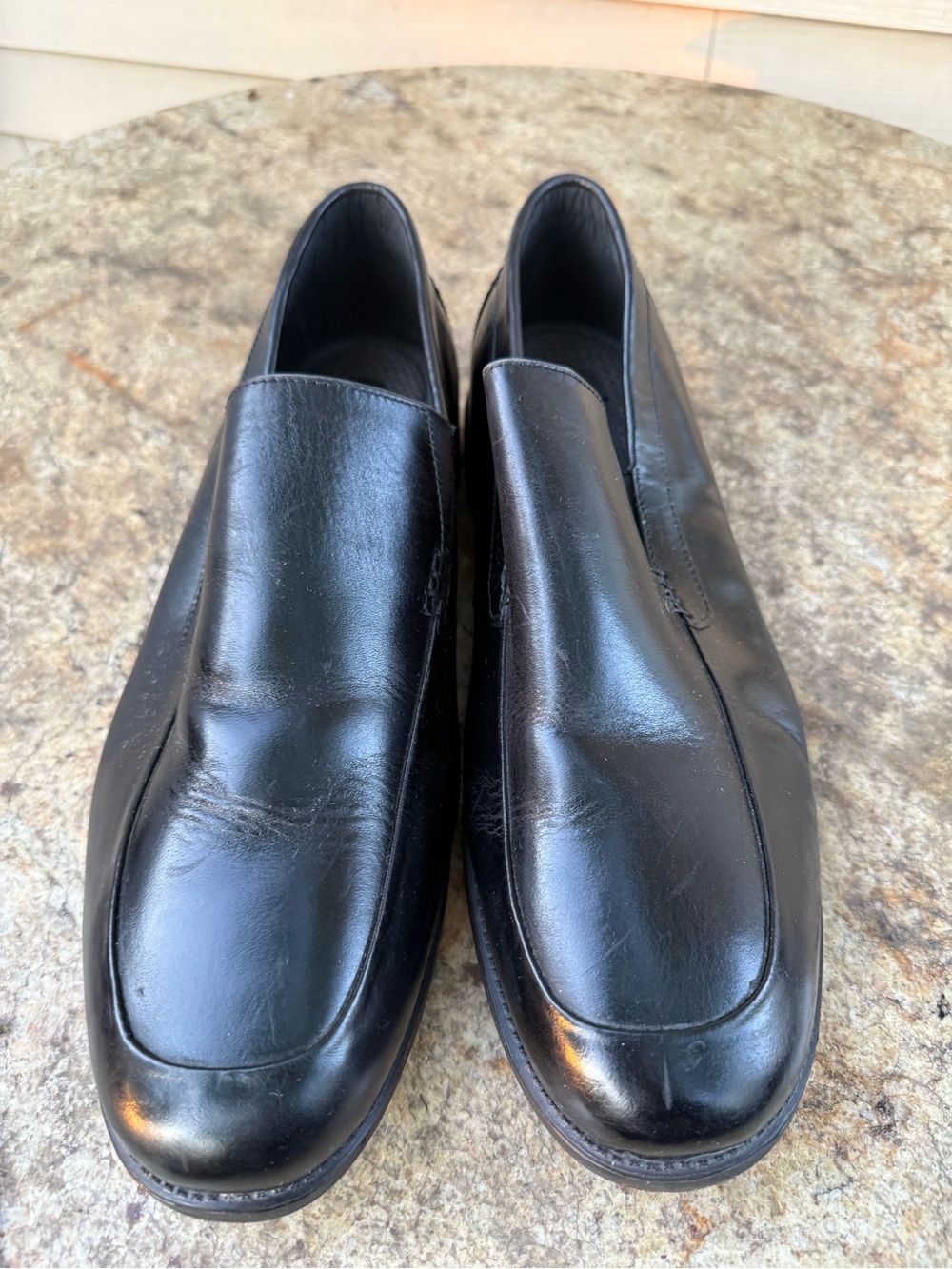 Hush Puppies Men’s Black Leather Slip-On Loafers
